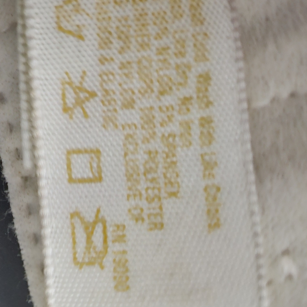 VS Gold Label Vintage Cream Lace Underwire Bra! Like NEW!! - Picture 11 of 16